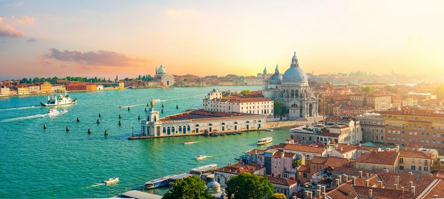 Fotobox-Hintergrund Ausblick über Venedig in der Abenddämmerung als Banner für z.B. Hochzeiten, Messen, Schaufenster etc.