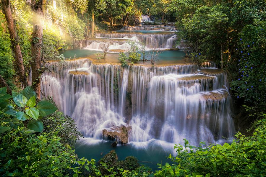 Banner Wasserfall in Thailand als Textilbanner oder PVC-Banner für Schaufenster, Messen, Hochzeiten etc.