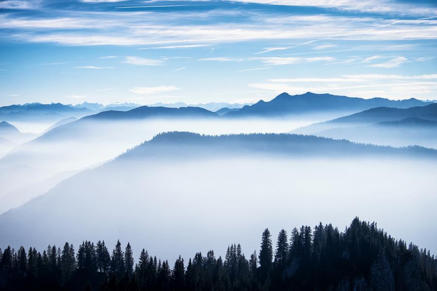 Banner Alpen im Nebel als Textilbanner oder PVC-Banner für z.B. Hochzeiten, Partys etc.