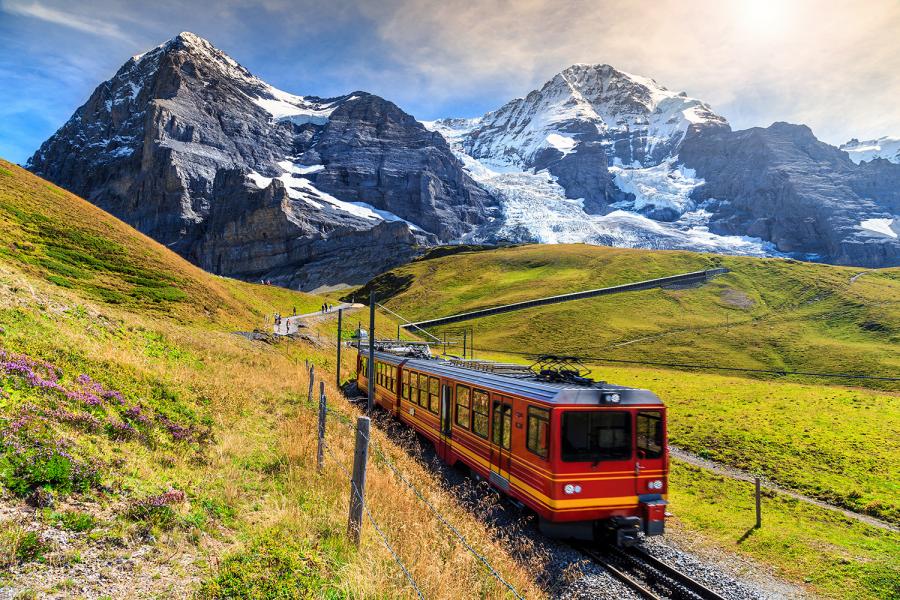 Banner Jungfraubahn im Berner Oberland in der Schweiz als Textilbanner oder PVC-Banner