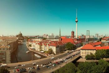 Banner Berlin Panoramaausblick im türkisem Look als Textilbanner oder PVC-Banner