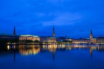 Banner die Alster in Hamburg in der Dämmerung als Textilbanner oder PVC-Banner für Hochzeiten, Schaufenster etc.